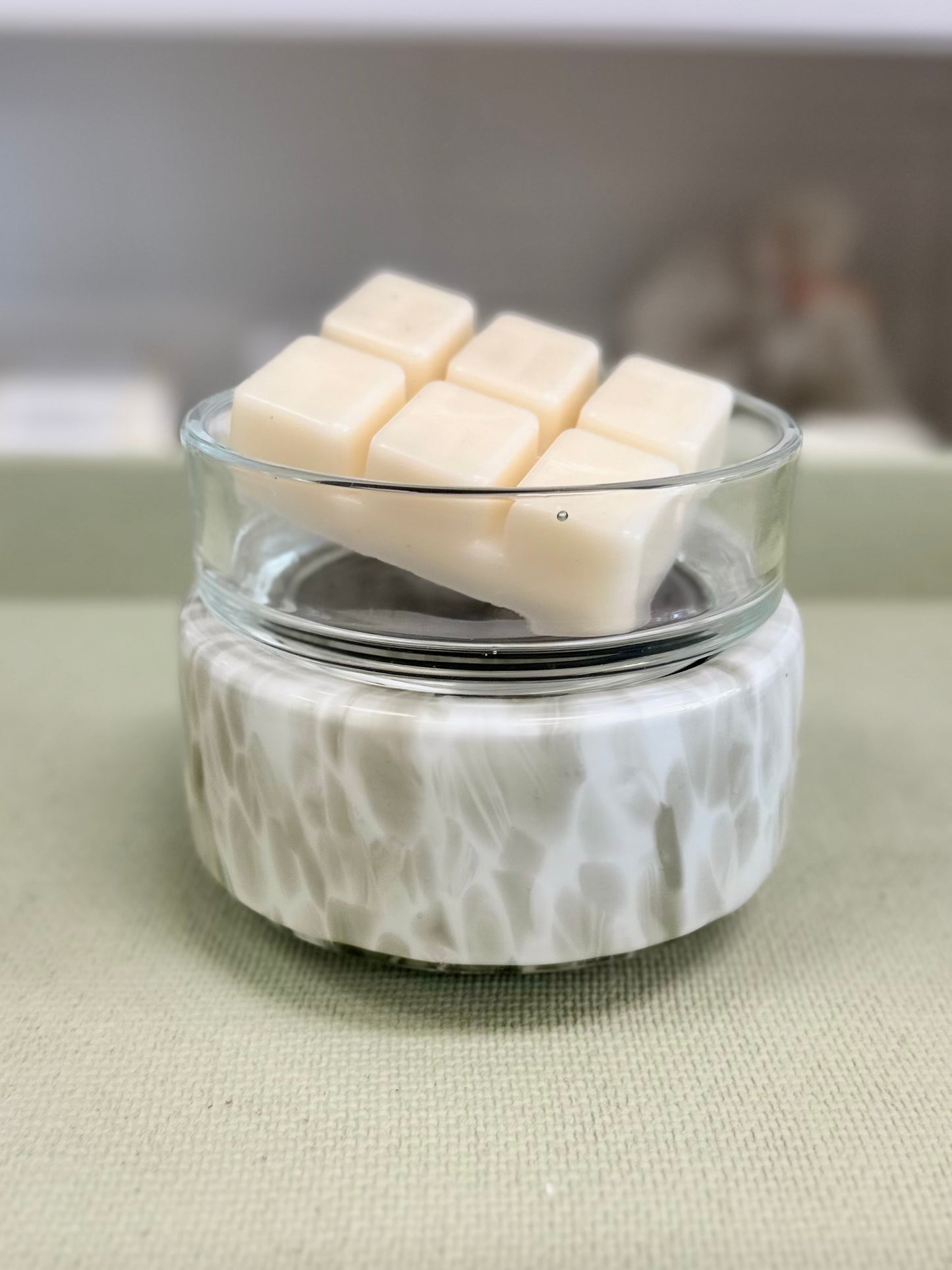 2-in-1 Wax and Candle Warmer, 2 design options