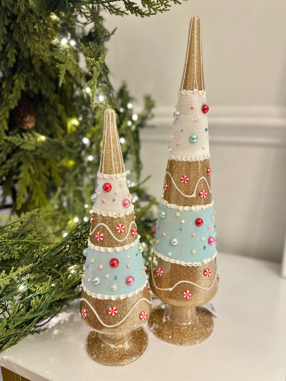 Raz Gingerbread Theme Tree