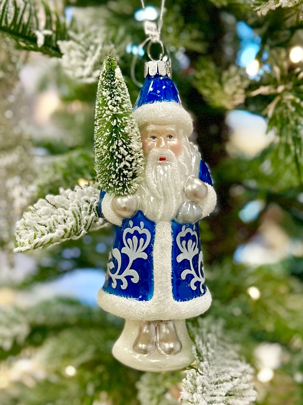 5.5" Santa w/ Tree Ornament