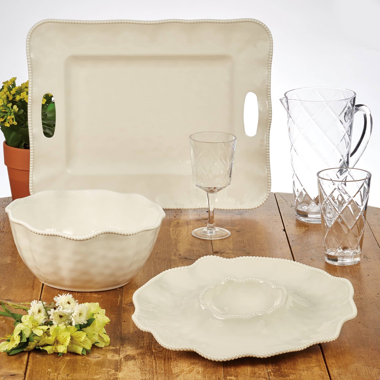 Perlette Cream Melamine Chip & Dip 14.5 in