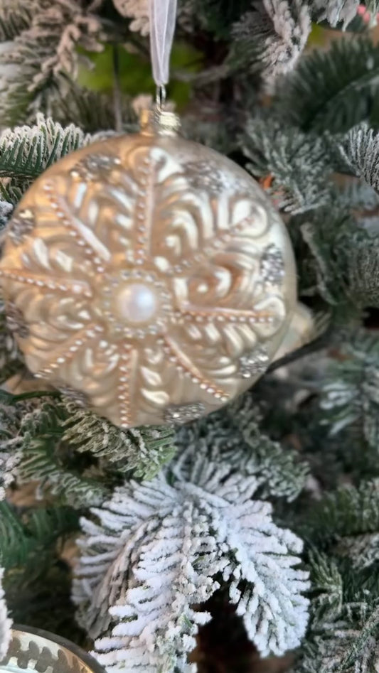 Fleurs Pattern Pearl Glass Ornament